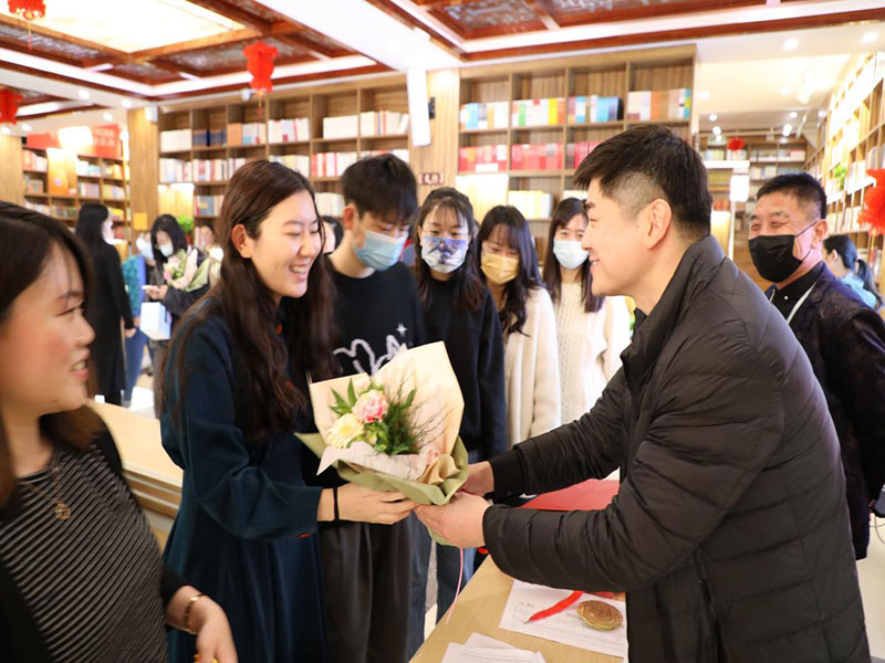 图片关键词