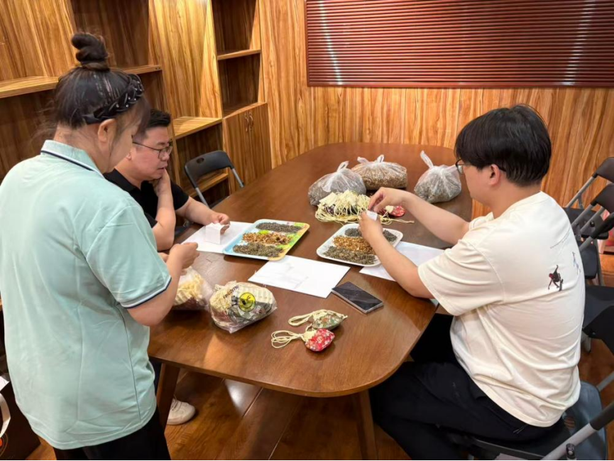 图片关键词